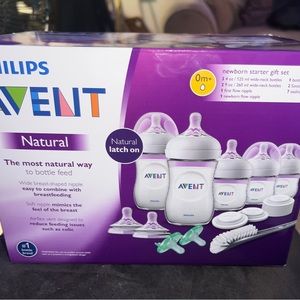 Philips Avent bottle set.